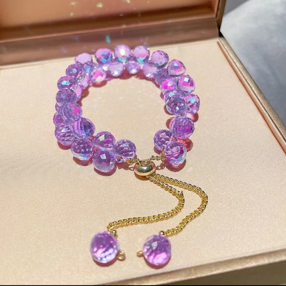 Purple Crystal Bracelet 🔮 🔮 - Picture 2 of 4